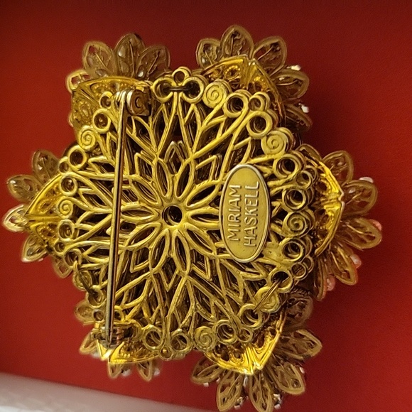Miriam Haskell Brooch / Pendant - Picture 5 of 11